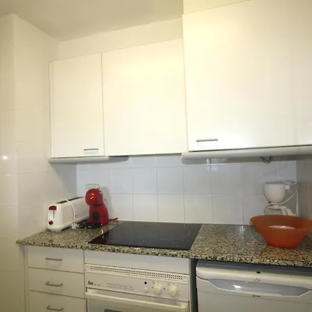Cel 103 Luminoso Y Sencillo En Residencial Ajardinado Con Piscina Comunitaria - Es-228-22 Apartment